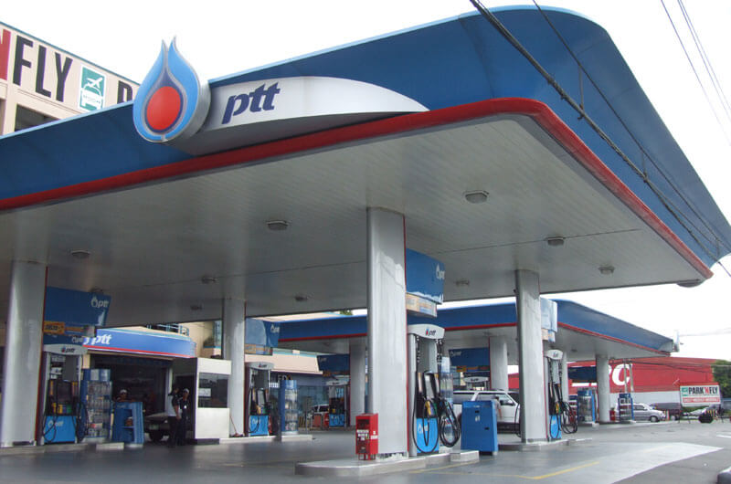 Petroleum-drive-closeup