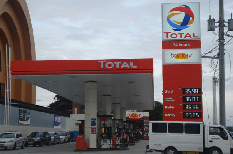 total-pylon-and-canopy